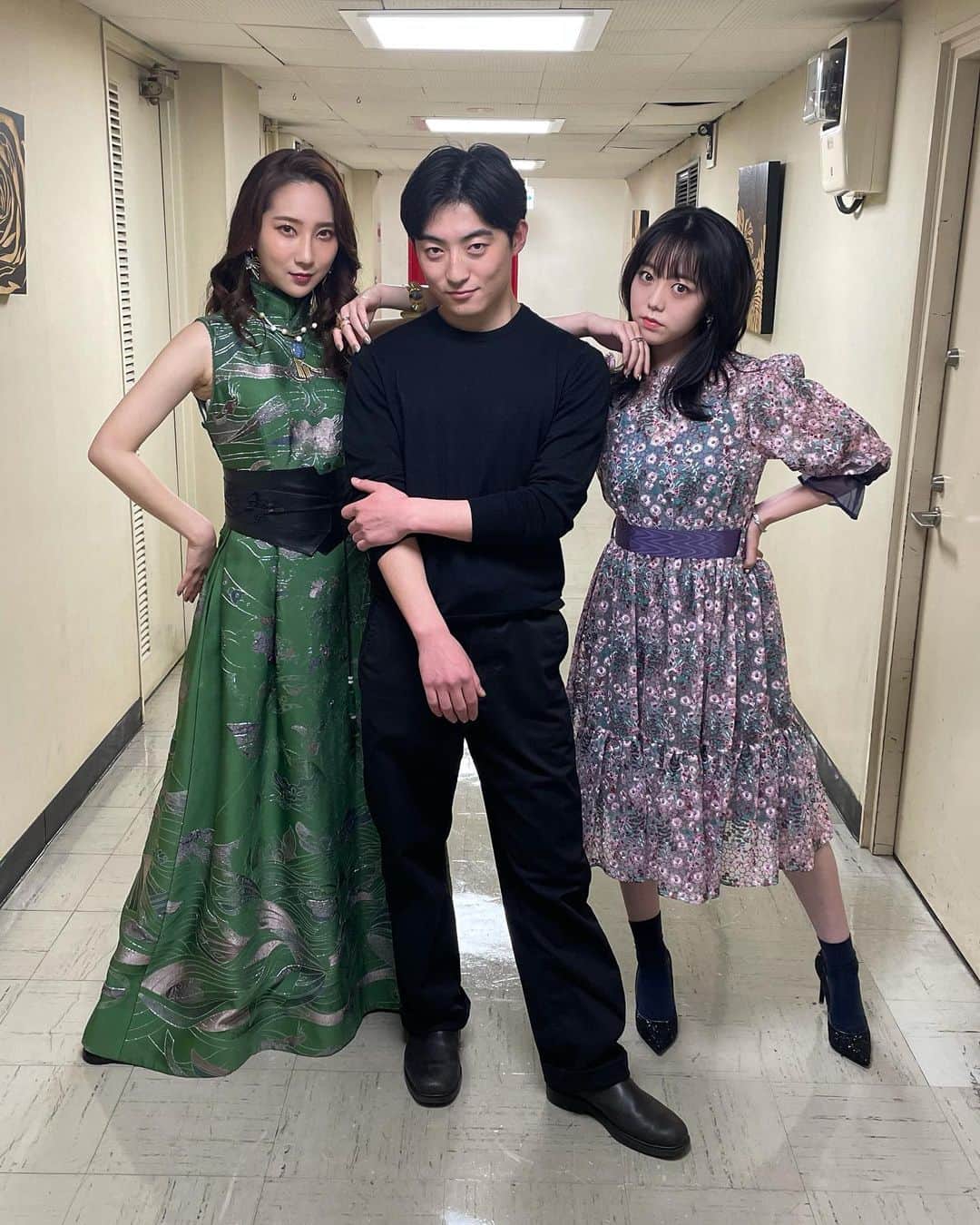 のインスタグラム：「峯岸さんとウイカさんとTikTok撮ってみた。#ファーストサマーウイカ #峯岸みなみ」