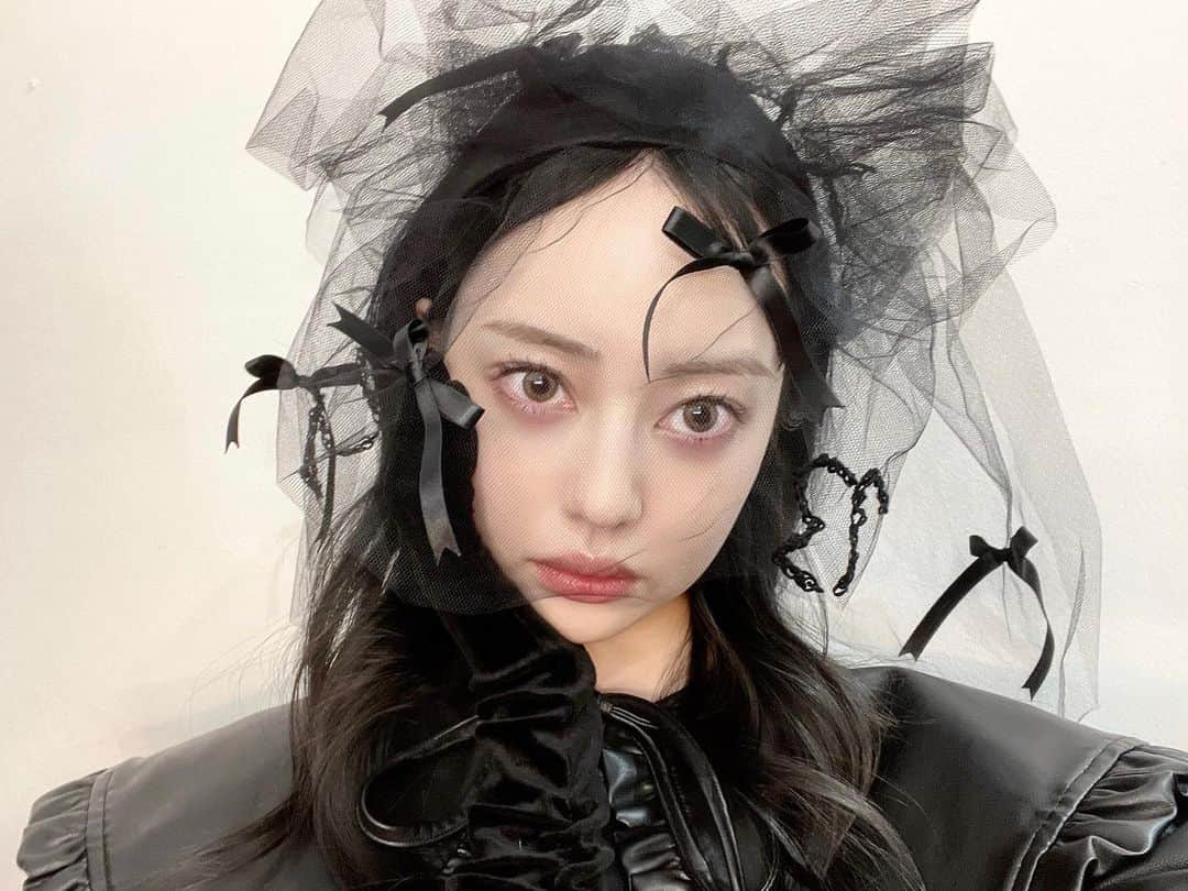 中村里砂さんのインスタグラム写真 - (中村里砂Instagram)「@peche_magazine shooting🖤」12月22日 23時29分 - risa_doll_