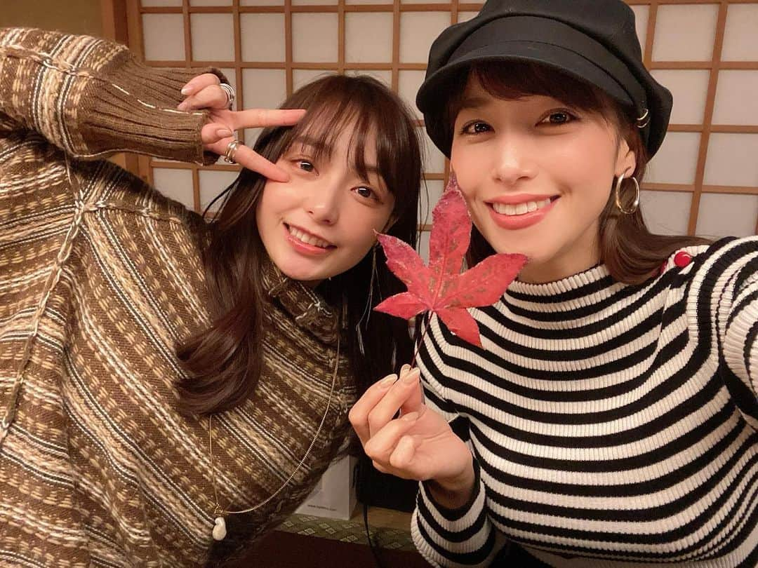 鷲見玲奈さんのインスタグラム写真 - (鷲見玲奈Instagram)「. 宇垣美里ちゃんと🍁  愛しのがっきー、インスタの登場は久しぶりな気がする✨ いつ会っても可愛くて自由でクレバーで、毎回ほんと楽しくて楽しくて☺️ 来年は一緒に旅行もするんだー！！  2人で一緒にお仕事したいねって話してきました😌  またすぐ会おう！  #宇垣美里 ちゃん #すみがき #撮影時のみマスク外してます  #撮影時のみ帽子被りました」12月23日 9時53分 - sumi__reina