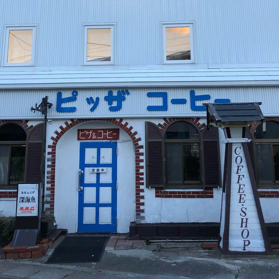 能町みね子のインスタグラム：「#喫茶メモ 小泊 深海魚/ 何から何まですばらしい🐡非常に行きづらい🐠そのうち記事でちゃんと書きます」