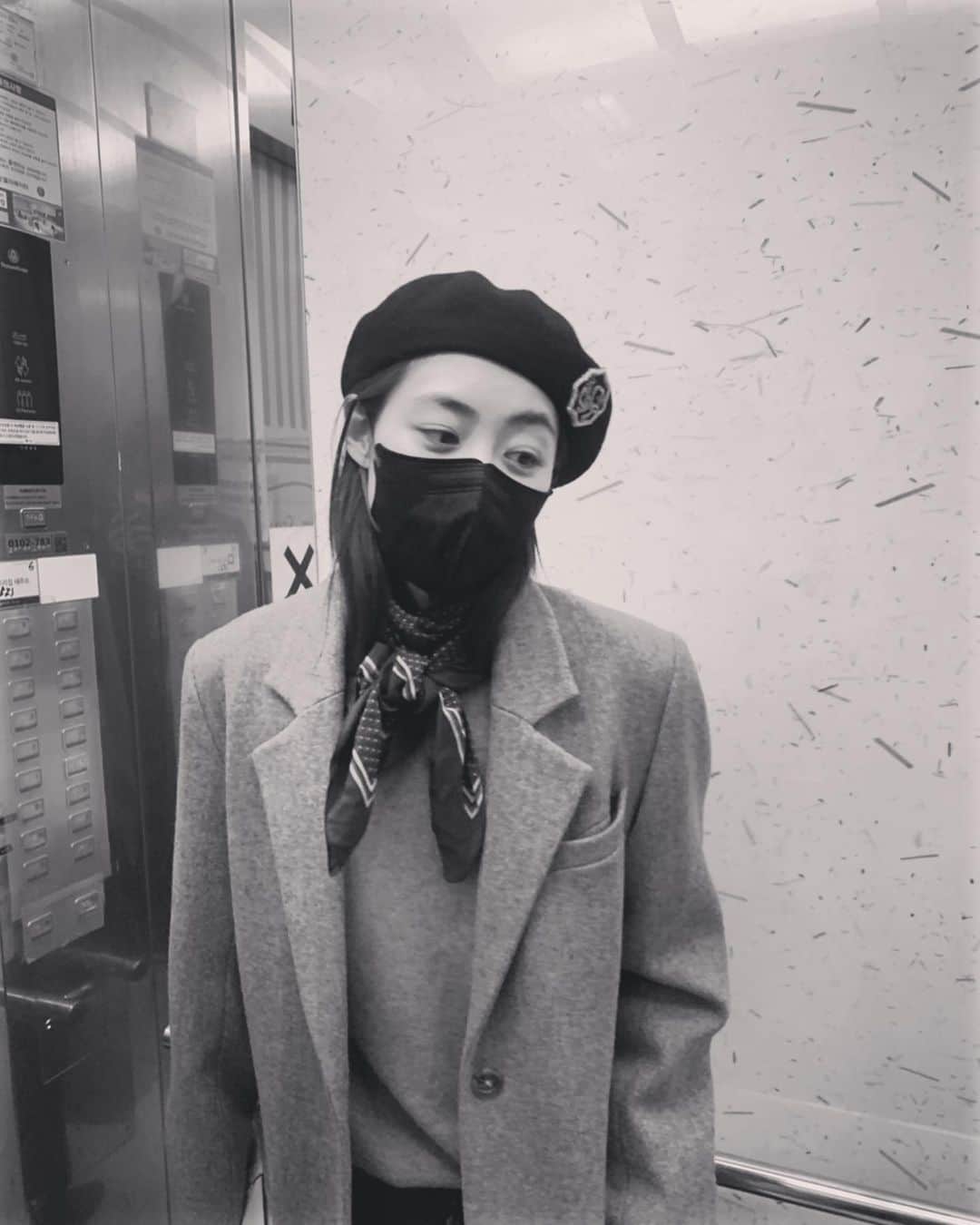 イ・ヨニのインスタグラム：「🧣☃️」