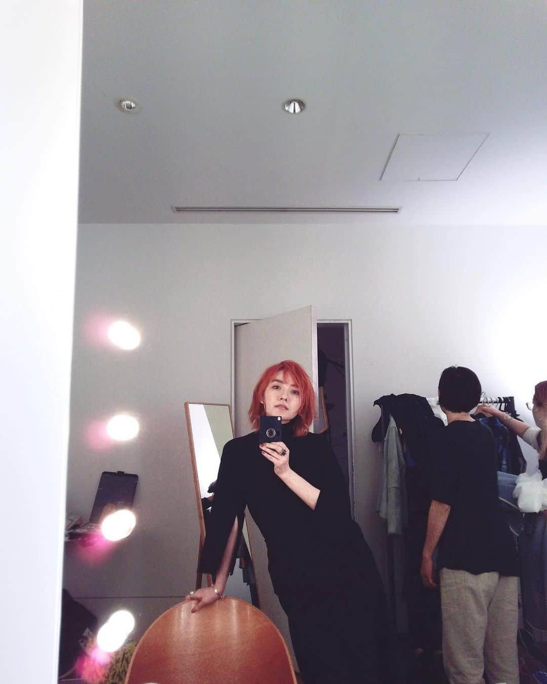 小島藤子さんのインスタグラム写真 - (小島藤子Instagram)「オレンジはいいよ〜とマネージャーさんからお許しが出たので髪オレンジにしました。」12月23日 11時29分 - fujisan1216