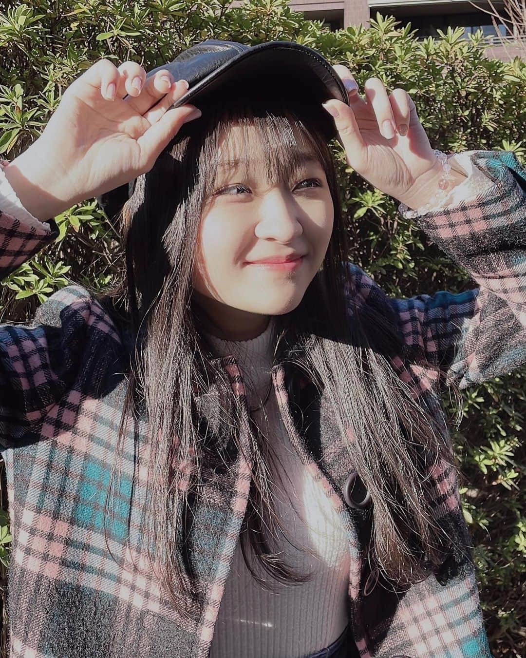 前野えまさんのインスタグラム写真 - (前野えまInstagram)「快晴☀️ ・ ・ #おはようございます  #快晴 #冬の朝 #冬コーデ  #行ってきます  #18歳 #高校3年生 #ポートレート   #goodmorning #fineday #eighteen  #followme #tagsforlikes #tflers #tagsforlikesapp #actress #actor #girl #photography #portrait #japanesegirl #portraitphotography #daily_phot_jpn #japan_daytime_view」1月21日 7時40分 - maeno_ema