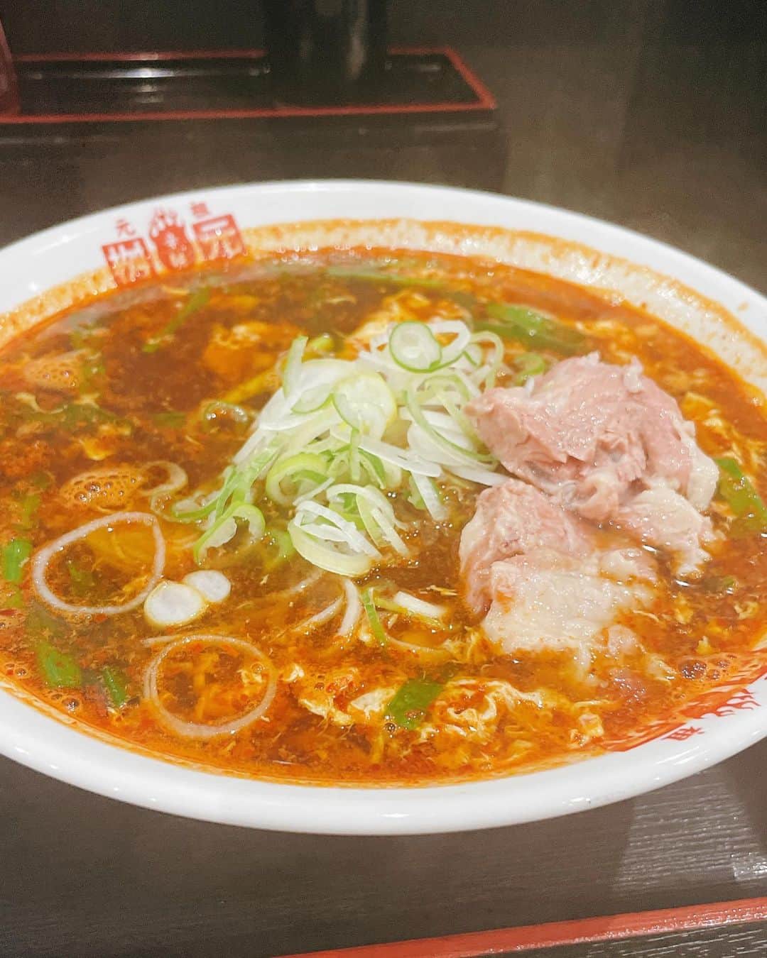 葉月里緒奈さんのインスタグラム写真 - (葉月里緒奈Instagram)「Zumbaして麺。 #麺好き#麺スタグラム#麺すたぐらむ #辛麺屋桝元#元祖辛麺#10辛 #なんこつとねぎトッピング#熱々だから#どのアングルから撮っても #湯気で曇る #rionahazuki」1月21日 10時54分 - riona_hazuki