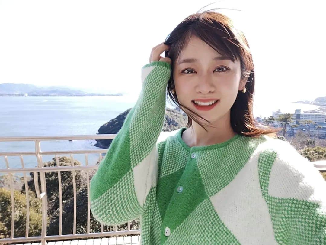 のインスタグラム：「お仕事で浜名湖の近くに来ております🍀  めちゃめちゃ風が強い！ 今日が特別強いのかと思いきや、これが浜松の通常営業らしい(笑)」
