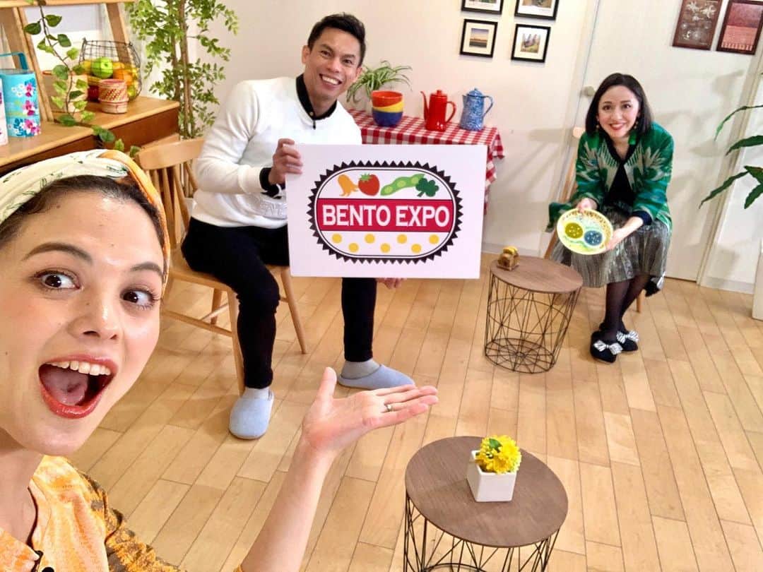 仲川希良のインスタグラム：「火曜日のお昼はBENTO EXPO！ 明日18日の放送ではウズベキスタン出身のオルちゃんが遊びに来てくれます♩ ・ BENTO EXPO NHK総合 お昼12:20〜12:45 ・ ・ BENTO EXPOには見逃し配信もありますよ！ ストーリーズにリンクをはっておきますね😊 ・ ・ 収録はいつもほのぼの そして広い世界をとっても身近に感じさせてくれます ・ ぜひご覧ください！ ・ ・ #📺 #🍱 #NHK #bentoexpo #お弁当」