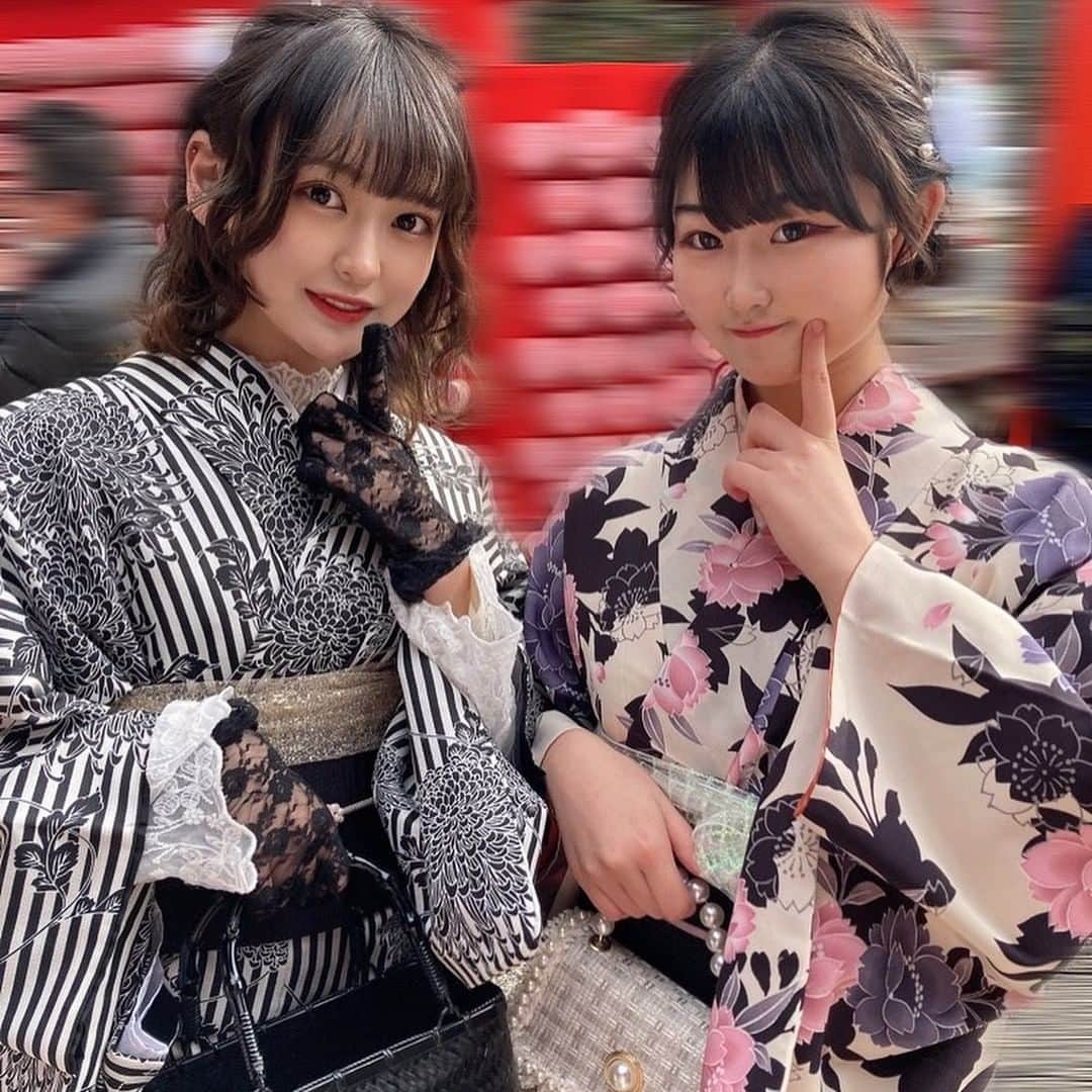 桃瀬ひよりさんのインスタグラム写真 - (桃瀬ひよりInstagram)「‪‪❤︎‬‪‪❤︎‬  👘🫶🏻  お写真撮っていただきました…📸💖 ありがとうございました！！！  めちゃめちゃ可愛かったです🥺💛  #犬山 #犬山小町 #着物 #着物レンタル #犬山城下町  #三光稲荷神社  #ハートの絵馬  #名古屋 #大須 #アイドル #idol #おーえすゆー #おーえすけー #香田メイ ちゃん #メイちゃん #桃瀬ひより #likeforlikes  #likesforlike  #like4likes  #likeforlikeback  #likelike  #followforfollowback  #follow4followback  #followｍe  #following  #followforfollowbacks  #いいね返し」1月17日 18時45分 - o2_hiyori