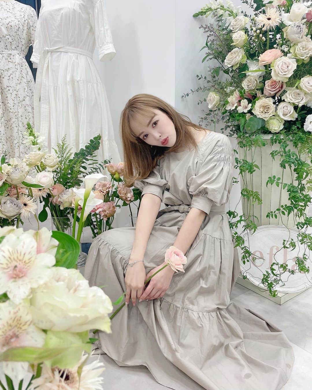のインスタグラム：「elfa  大人っぽフェミニンな大人女子の為のブランド♡  大人になっても可愛らしさは大切♡  春の新作も届くの楽しみ💕  今出てる可愛いルームウェアセットも買っちゃったぁ♡ワクワク♡」