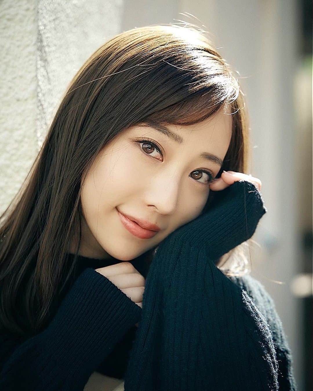 秋倉諒子のインスタグラム：「top画 笑ってるのこの一枚しかなかった😆  photographer/ @shintatanshi  #photography#photo」