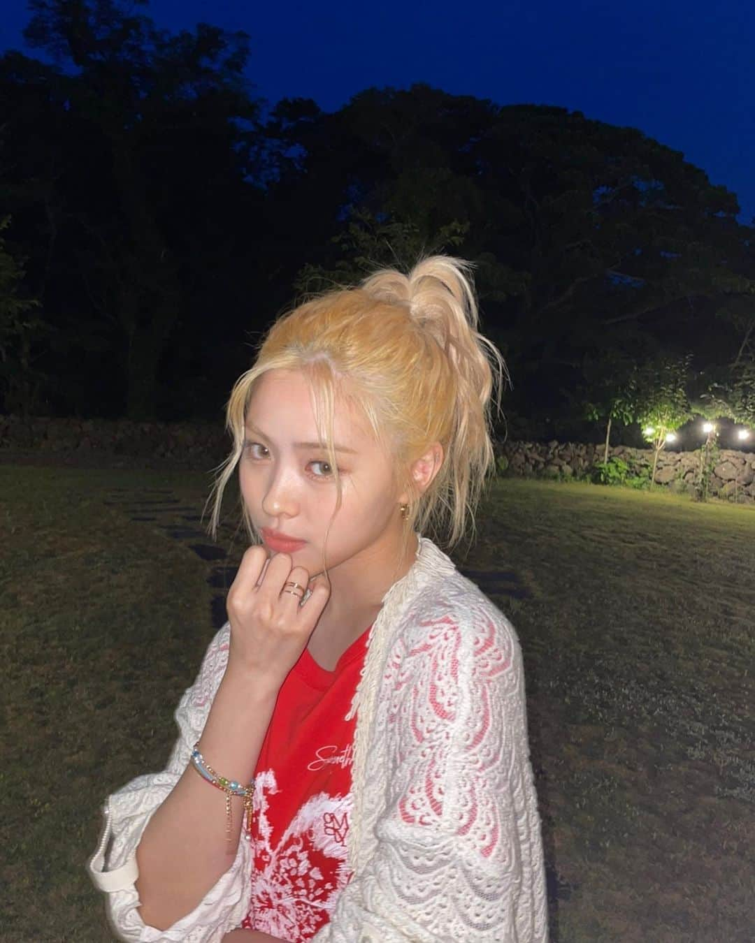 ITZYさんのインスタグラム写真 - (ITZYInstagram)「Night at jeju⭐️」1月17日 15時18分 - itzy.all.in.us