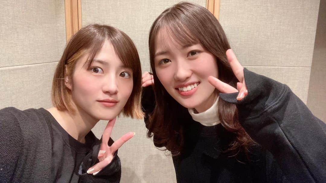 若月佑美さんのインスタグラム写真 - (若月佑美Instagram)「. 改めて、毎週月曜日　 MBSラジオ#ヤングタウン を どぅこと工藤遥ちゃん (@haruka_kudo.official ) と一緒にやらせて頂いてます。 . なかなかに素の私達が笑い転がっておりますので 是非、そちらも毎週よろしくお願いします🤲 . #工藤遥 ちゃん #わかどぅー  #若月佑美」1月17日 15時26分 - yumi_wakatsuki_official