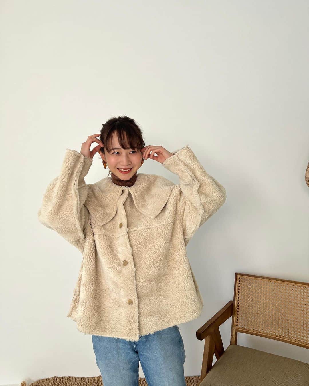 三戸なつめさんのインスタグラム写真 - (三戸なつめInstagram)「お知らせです📯📯📯  この度 TOKYO GIRLS MARKET ( @tokyogirlsmarket_official さんのアプリ内でセレクトショップをオープンしました☆ 韓国の東大門の最新アイテムからセレクトさせていただいています🥰！ 自分のセレクトショップができるなんて嬉しい気持ちです🙏 わたしがおすすめしたい洋服を選んで、みんなに着てもらえたらなぁって考えてる時間がめっちゃ楽しくて毎日のように新作が出てないかチェックしてます😂笑 (ちなみに他にも色んなインフルエンサーさんのセレクトショップもあるのでそちらもチェックしまくっています笑) 価格帯はすごくリーズナブルなんですが、、今回！みんながお得にお買い物できるオープンイベントがあるのでぬかりなくチェックの方宜しくお願いします🤲❤️  #tokyogirlsmarket #tgm  #mito_natsume」1月17日 17時01分 - mito_natsume
