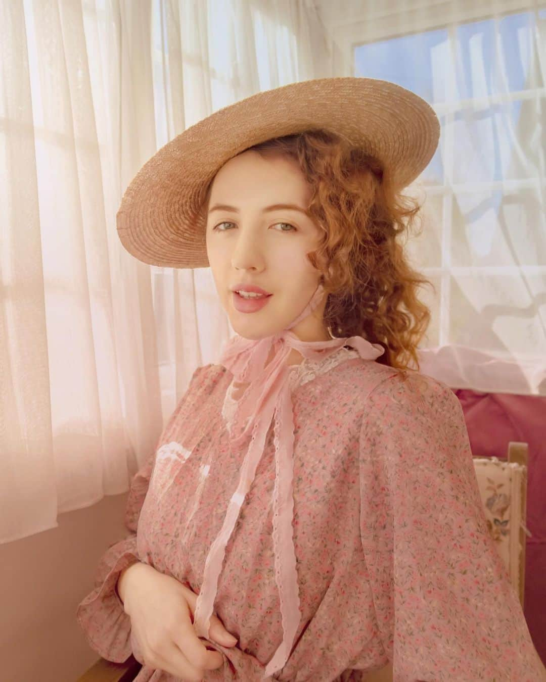 ベッキー・クルーエルさんのインスタグラム写真 - (ベッキー・クルーエルInstagram)「DRESS LIKE IT’S 1737: Rococo Era 🇫🇷⁣ ⁣ The impactful Rococo period, whilst relatively short-lived, was defined by artists like François Boucher, Jean-Honoré Fragonard, and later, Elisabeth Vigée Le Brun. ⁣ ⁣ 💭 The muses portrayed were often celebrities of the day - Madame de Pompadour, Marie Antoinette, and other various various mistresses to the elite, captured in a boisterous, ostentatious, whimsical, and sometimes erotic fashion.⁣ ⁣ 👑 It had a distinct colour palette, with rich jewel tones, and ladies were painted wearing courtly attire, with bright pink blushed cheeks, over-paled skin, and decadent powdered heads of curls.⁣ ⁣ 💐 Nestled between the Baroque and Neoclassical styles, it was a trend that ricocheted throughout Western Europe in the 18th Century, and the contrasts from artifice and excess to simplicity and traditionalism are one we see continuing even today within our cultural trend cycle.⁣ ⁣ Do you have a favourite piece of Rococo art? Let me know yours ✍️⁣ ⁣ ⁣ ⁣ ⁣ #rococodress #francoisboucher #jeanhonorefragonard #elisabethvigeelebrun #allabout18thcentury #historiccostume #rococo #historicalfashion #rococostyle #rococofashion #rococoart #1700s #fashionmuseum #1700sfashion #marieantoinette #marieantoinettestyle #18thcentury #frenchelegance #frenchart #18thcenturyfashion #periodcostume #dresshistory #louisxvi #princessdress #theheartofslowliving #wherefairiesdwell #grandmacore #faecore #ofwhimsicalmoments #thisjaneaustenlife⁣」1月18日 4時01分 - beckiicruel