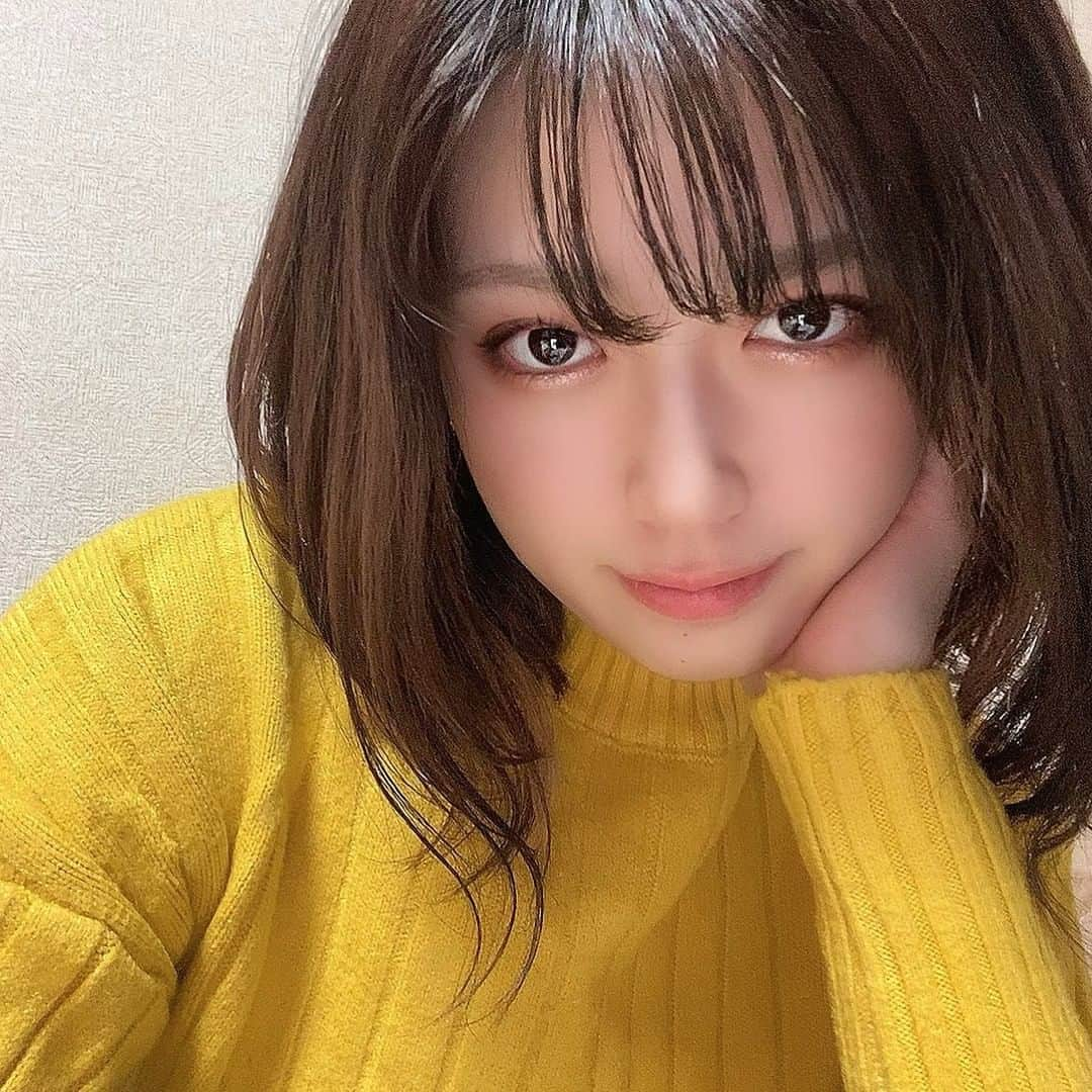 藤堂なえみさんのインスタグラム写真 - (藤堂なえみInstagram)「・ 最近毎日美容の勉強とか色々してるから、  こっちの投稿全くしてなかった！😅  美容アカウント、毎日投稿頑張ってます！ 本業は美容家です❗️ どうぞよろしく♡  ・ ・ ・ ・ #美容家 #医療美容 #最先端美容 #アンチエイジング #健康 #スタンフォード大学 #医学的臨床データあり #国際特許 #再生医療 #予防美容 #最先端遺伝子美容 #4年連続世界1位 #家庭用美容機器 #肌ケア #サプリ #健康 #健康美 #ニキビケア #乾燥肌ケア #肌ケア #肌質改善 #予防ケア #ダイエット #メンズケア #パック #アトピー改善 #お家エステ #美知識上げて美意識上げろ #なえみケア✨」1月17日 21時37分 - naestagramdayo