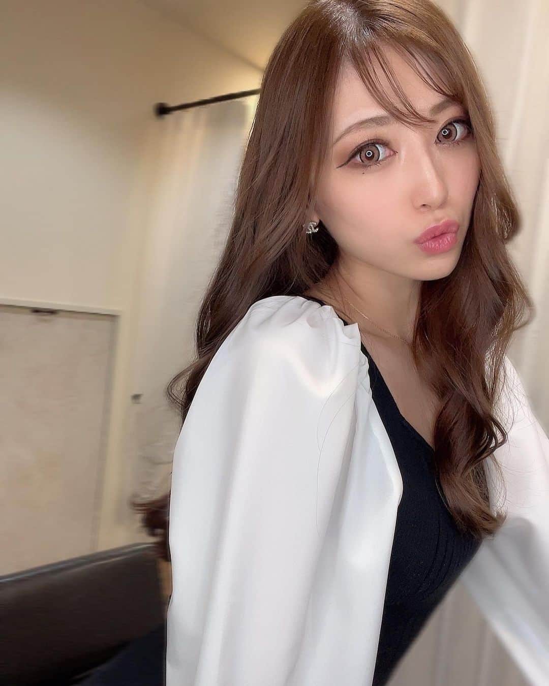 のインスタグラム：「. New hair💇‍♀️✨ . #美容院 #ヘアカラー #韓国ヘア」