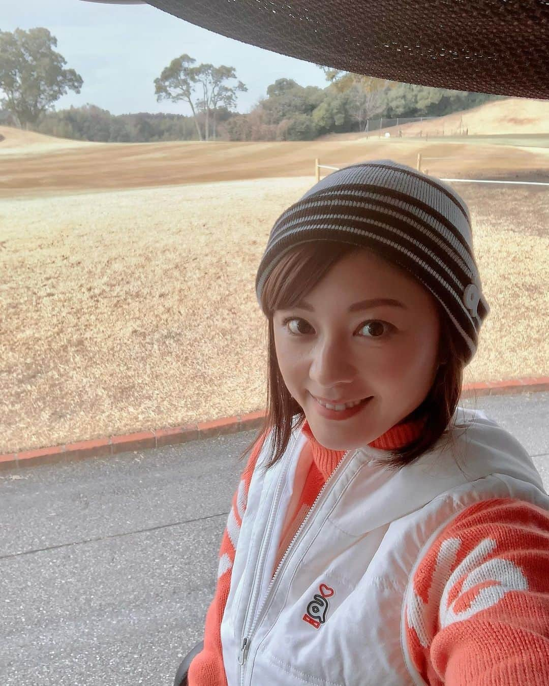 原史奈さんのインスタグラム写真 - (原史奈Instagram)「今年2度目のゴルフ⛳️ ピラティス効果が出てきて軸がブレなくてショットがいい感じ‼️ #冬ゴルフ #ピラティス効果 #ピラティス #souplus白金高輪 #ソウプラス白金高輪 #体幹を鍛える #太平洋倶楽部市原コース  #原史奈 #ゴルフ #ゴルフレッスン #ゴルフ女子 #ゴルフ大好き #golf #ゴルフウエア #ゴルフコーデ #ゴルフグッズ #ゴルフ動画 #ping #ピン #ping女子 #gle2 #g410 #even #archivio #アルチビオ #cuartounited #instagolf」1月18日 8時21分 - fuminahara