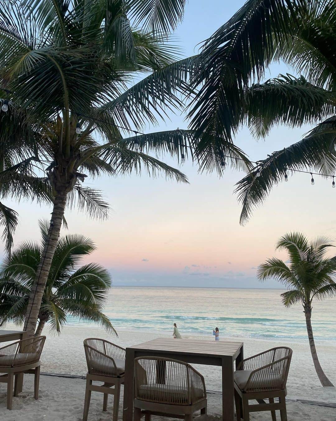 Lindsay Brewerのインスタグラム：「Let’s make some memories🤩💃🏼」