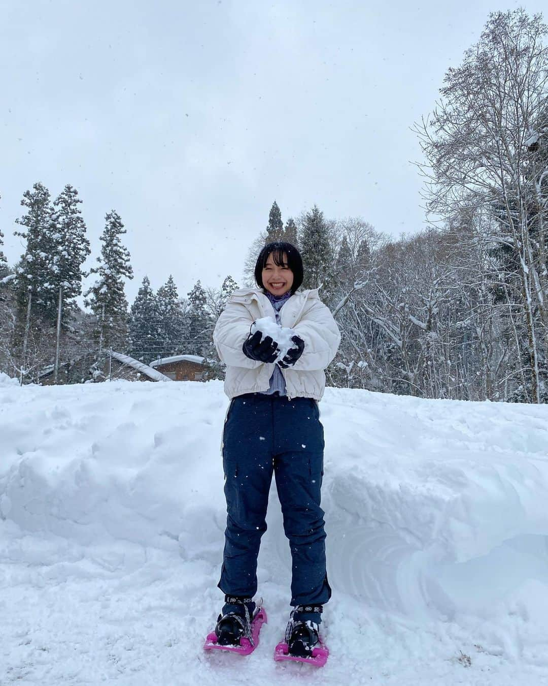 山之内すずさんのインスタグラム写真 - (山之内すずInstagram)「大雪の中でロケしてきました！！！ 放送お楽しみにー！！！！！」1月18日 22時40分 - suzu____chan