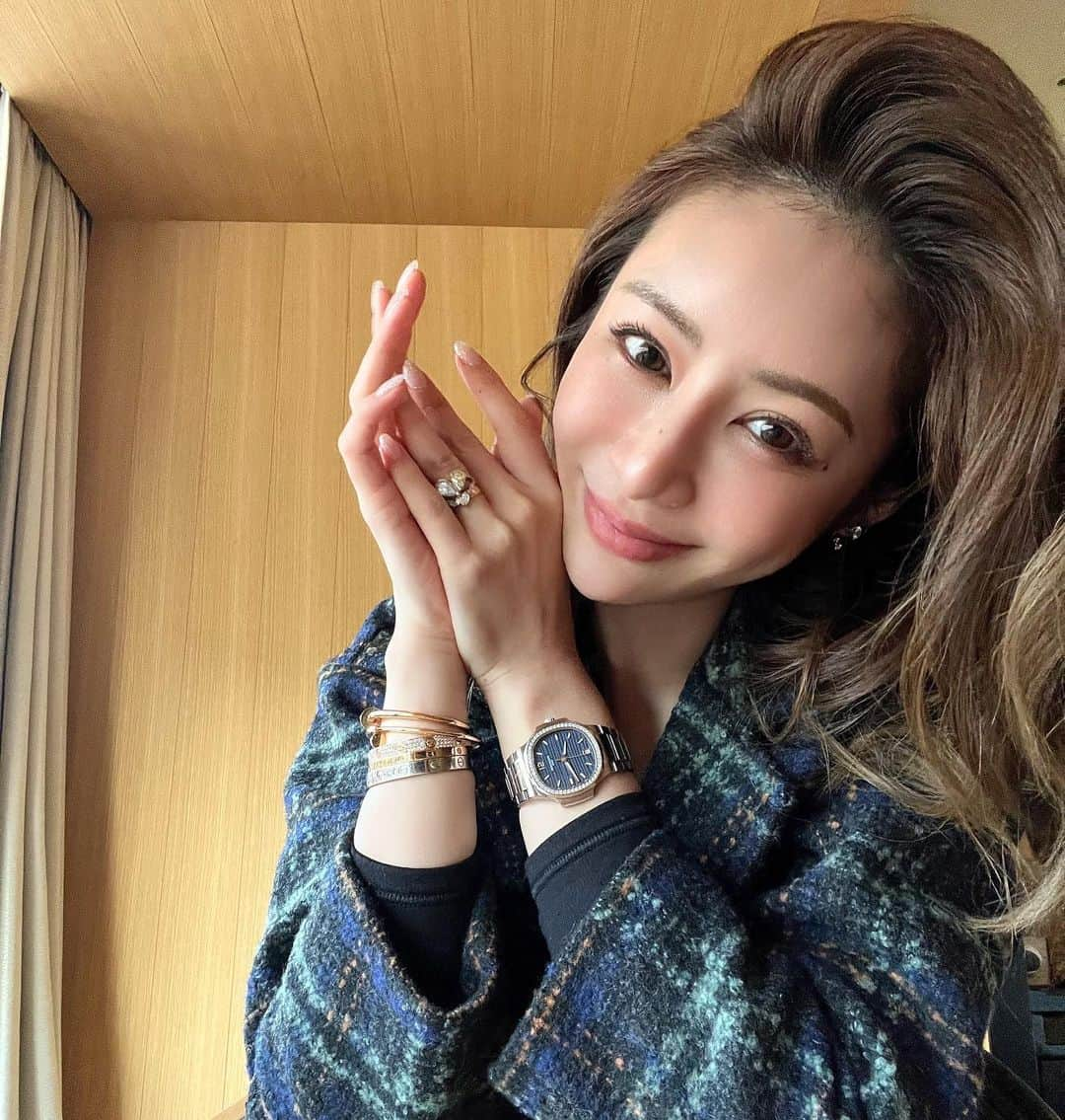 Reikaさんのインスタグラム写真 - (ReikaInstagram)「💚🧸  #nautilus  #milamorejewelry  #wristgame」1月18日 14時43分 - reikamarianna