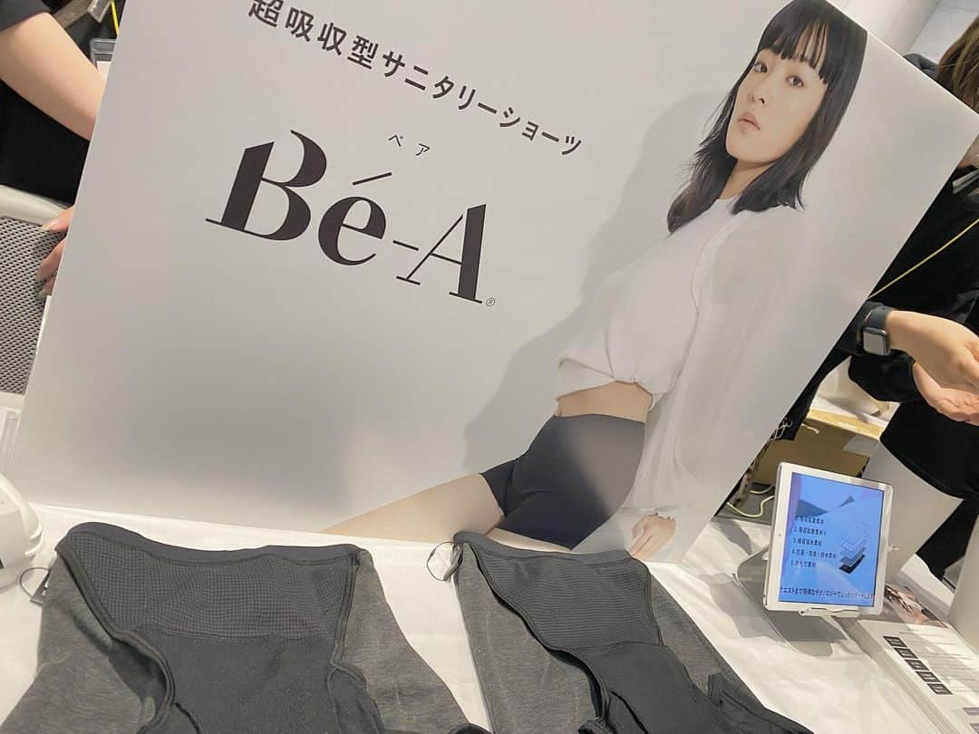 のインスタグラム：「￤⁡⁡  先日のロフトレ2022にて 山本未奈子さんのtalk showに 参加しました◎  ⁡⁡ずっと気になっていた 吸水ショーツのお話が聞けて⁡  給水量や漏れの不安 ナプキンを買う、交換する手間 煩わしさなど⁡ 悩みだったものが解決されるというところに とても惹かれました  ⁡⁡女性だからこそ 女性の気持ちを理解して 解決に導いてくれる  ⁡まずは女性を幸せにするという 目標を持つ山本さんは 本当に素敵な方だだなと思いました！⁡  吸水ショーツ使ってみたいと思います！  ロフトレ2022が 全国のロフトとネットストアで開催されています！ 「Beauty and Well being」をテーマに ストレッチやホームトレーニング等の商品が たくさんあるので ぜひチェックしてみてください！  私も会場で気になった商品 見てみよっと  ⁡𓐄𓐄𓐄𓐄𓐄𓐄𓐄  ⁡#ロフト展示会 #ロフトレ2022 #PR」