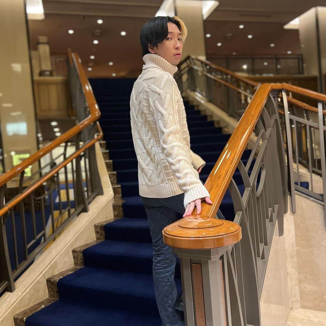 Hikaru（ヒカル）さんのインスタグラム写真 - (Hikaru（ヒカル）Instagram)「インスタとTikTokに少し力を入れ始めた男  #帝国ホテル #私は人気者になりたい」1月19日 13時05分 - tadanokarisuma