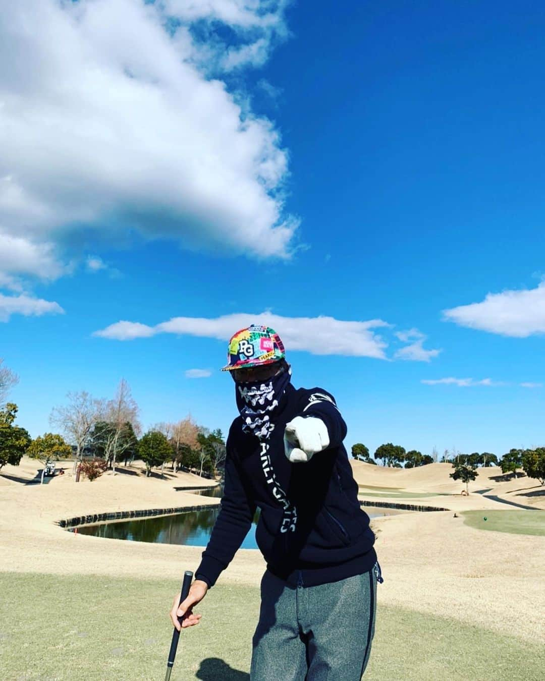 日比野玲さんのインスタグラム写真 - (日比野玲Instagram)「思ったより暖かくてhappy！  #pearygates #golf #golfwear #golffashion  #今年初バーディー も#快晴 #気持ち良し#スコアも良し #嬉し楽し #それな #あるね」1月19日 13時33分 - aquilano_hibino