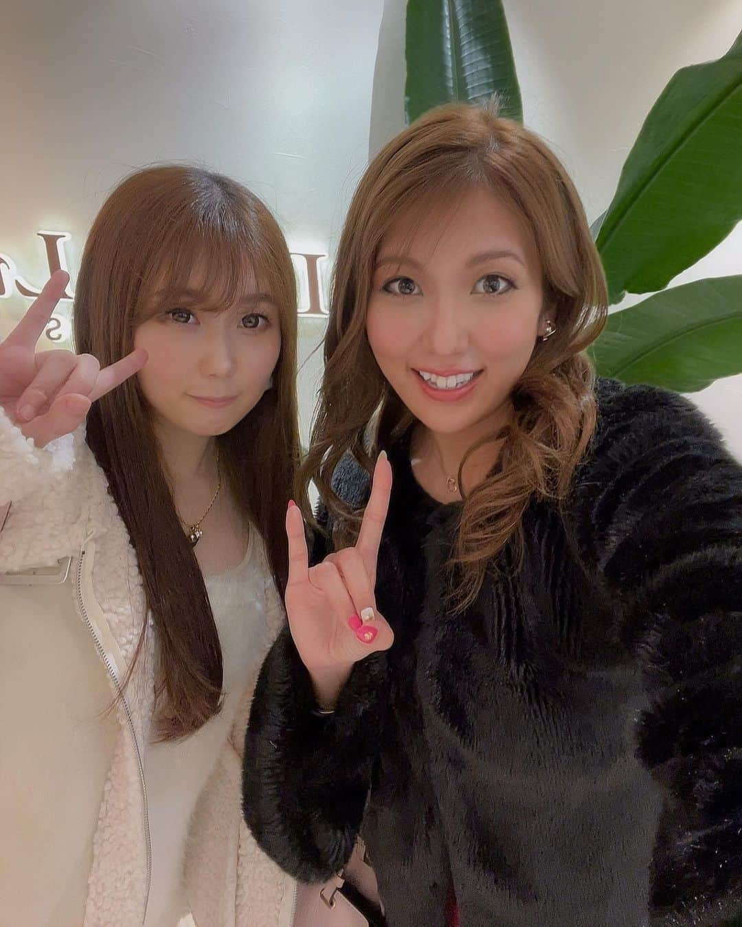 神谷麻美さんのインスタグラム写真 - (神谷麻美Instagram)「すずのんと🤘🥰🥰 #🤘 💖💜💖💜」1月19日 14時31分 - asamice428