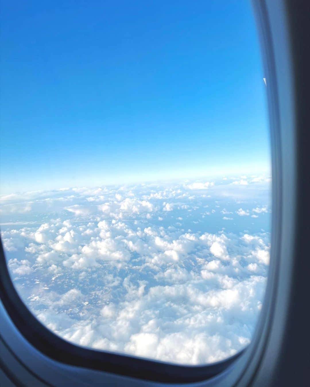 遠山茜子さんのインスタグラム写真 - (遠山茜子Instagram)「✈️💕  #airport#sky#nature」1月19日 14時58分 - akane_016t