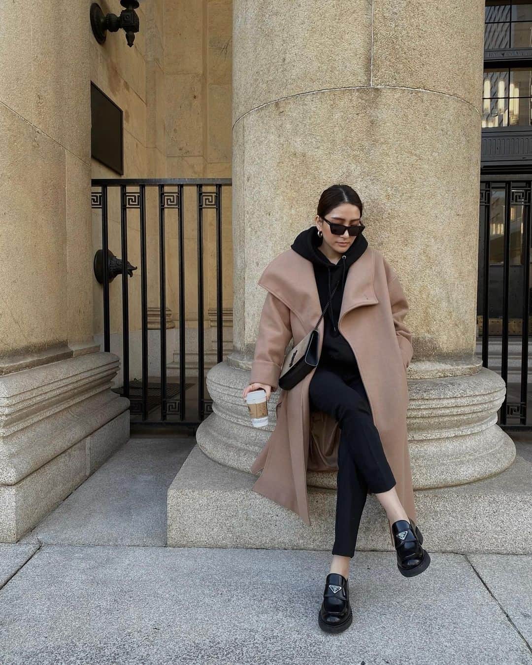 HARUEのインスタグラム：「☕️️🗞🥜  この間の #outfit ♡」