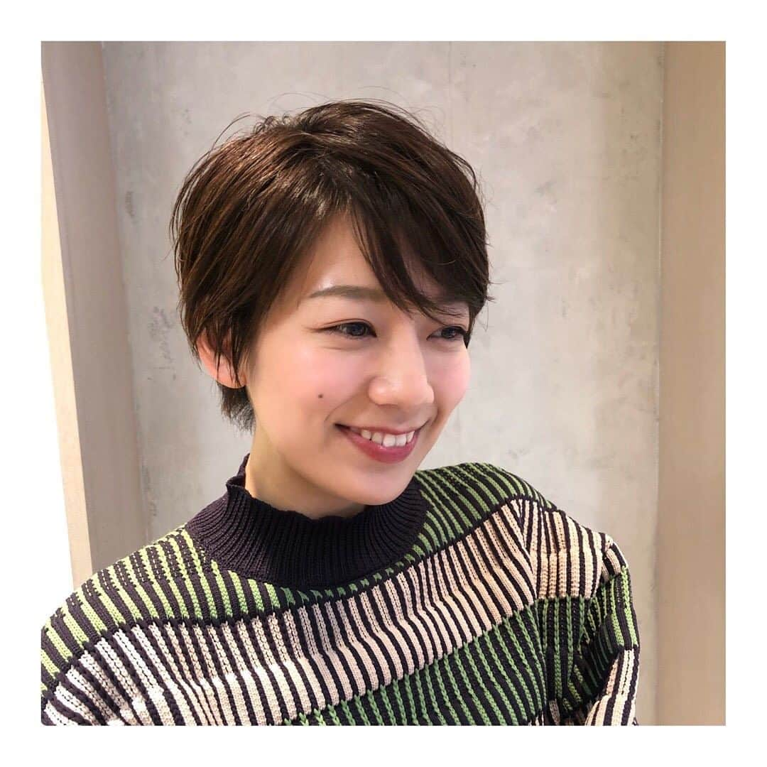 佐藤美希さんのインスタグラム写真 - (佐藤美希Instagram)「ばっさりといきました。 人生で一番短いです。 ⁡ #イメチェン #shorthair #shortcut #外に出た瞬間頭が寒かったよね #寝癖との戦い #乾くの一瞬 #セットのやり方詳しく教わりました #果たしてセルフヘアセット上手くできるのか @ikuyogram  #いつもありがとうございます😊」1月19日 21時31分 - satomiki0626