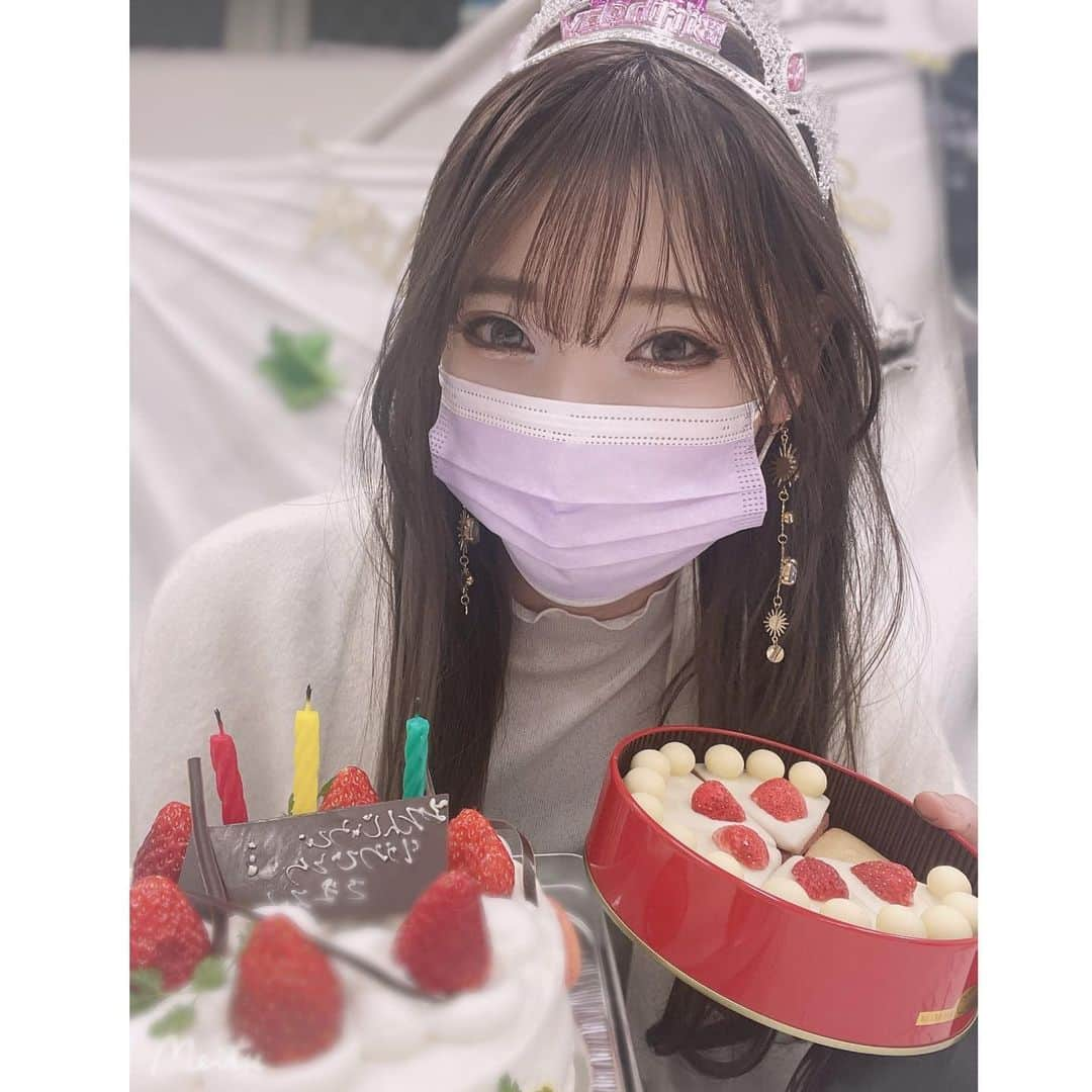 赤井沙希さんのインスタグラム写真 - (赤井沙希Instagram)「DDT道場でケーキ🎂 かわいい😊🙌❤️  コメントくださった皆さまにも感謝です🥲💓  #ddtpro #ケーキ #ショートケーキ #はぴば #prowrestling #prowrestler」1月19日 22時10分 - saki__akai