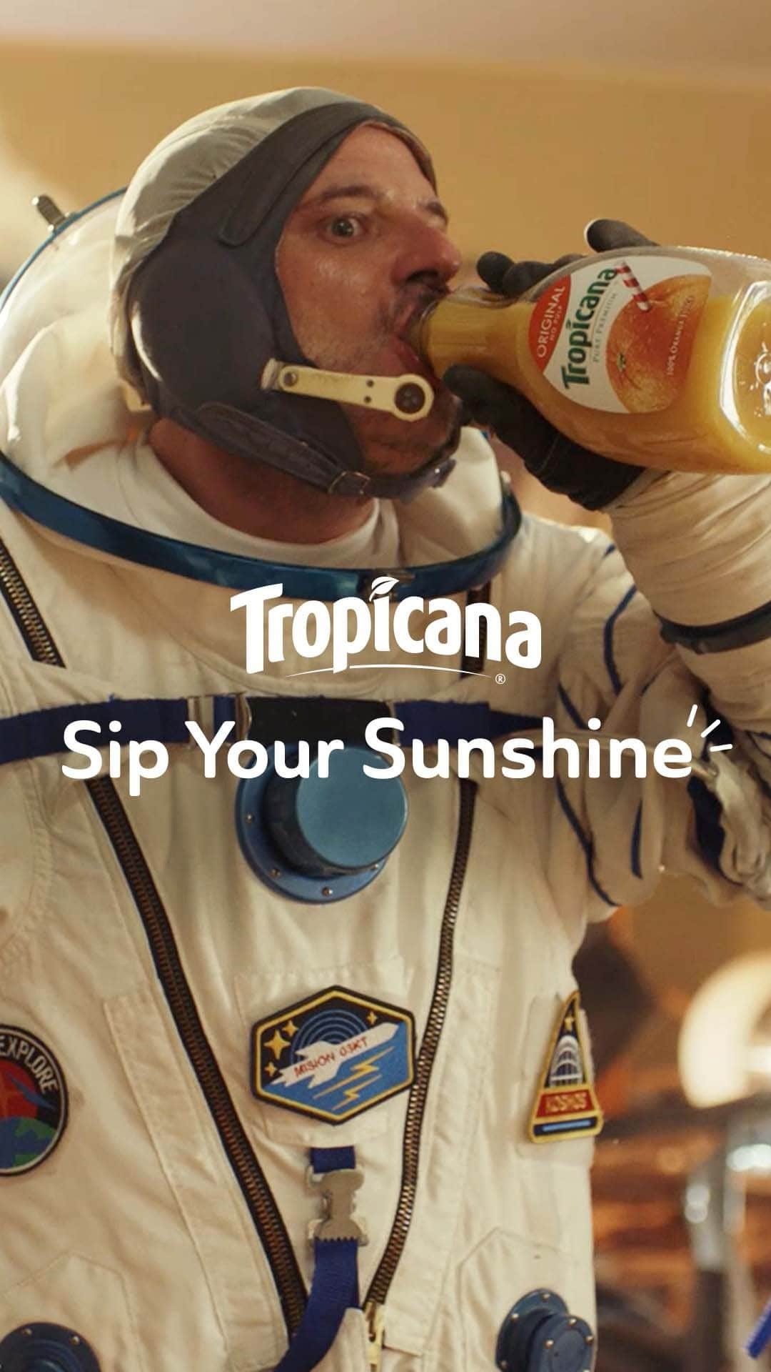 トロピカーナのインスタグラム：「Whatever the day brings, we'll bring the sunshine. #Tropicana #SipYourSunshine」