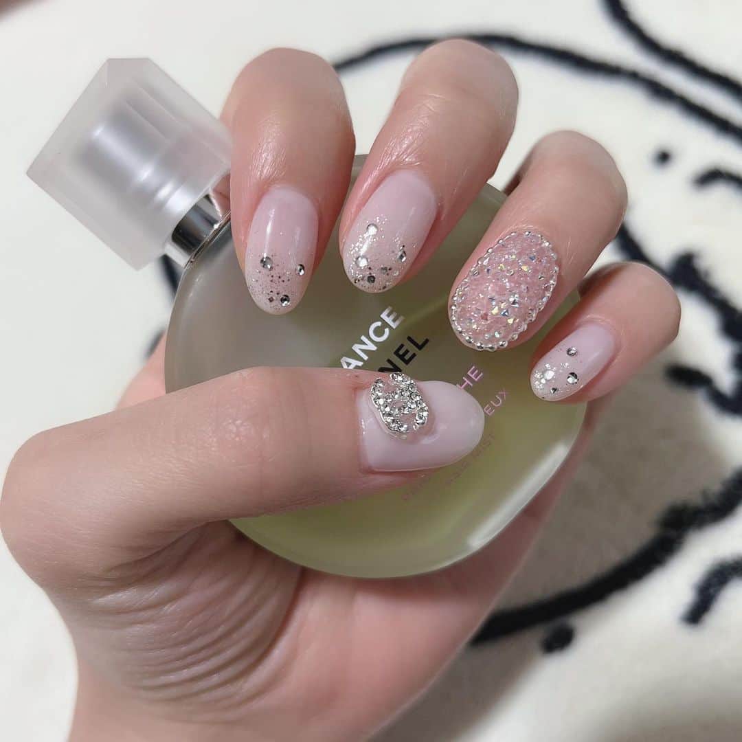 のインスタグラム：「.  newnail💅💎⁎⋆*�  #newnail #ピクシーネイル #ラメグラデーション #ネイル」