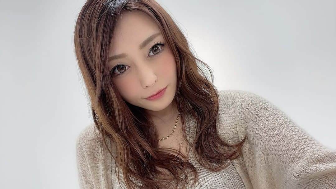 桜井あゆのインスタグラム：「とある撮影してる」
