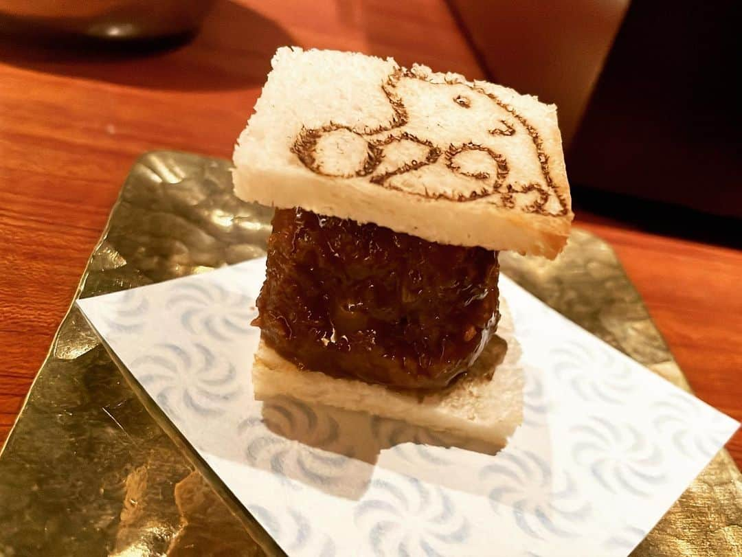 すんさんのインスタグラム写真 - (すんInstagram)「美味いものを前にした時とてもいやらしい笑顔出るというすんあるある、、、」1月20日 22時06分 - sun_sekibun