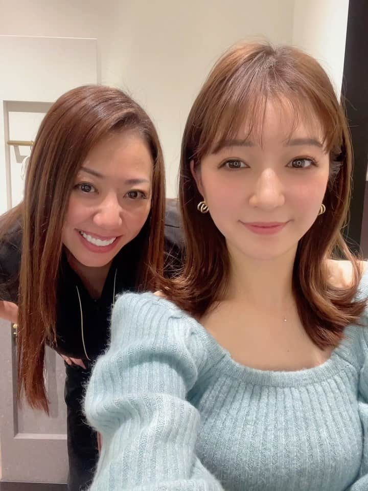 岩本知世のインスタグラム：「私の大好きなゆみちゃん💗 どんなに時間が無くても月1は必ず行くようにしてるの👙 . . ゆみちゃんと話してると本当に元気になるし、スタッフさんも本当に皆優しくて居心地が良いんだ〜🥰💗 . . いつも本当にありがとう😚 . . #バストアップサロン#rococo表参道」