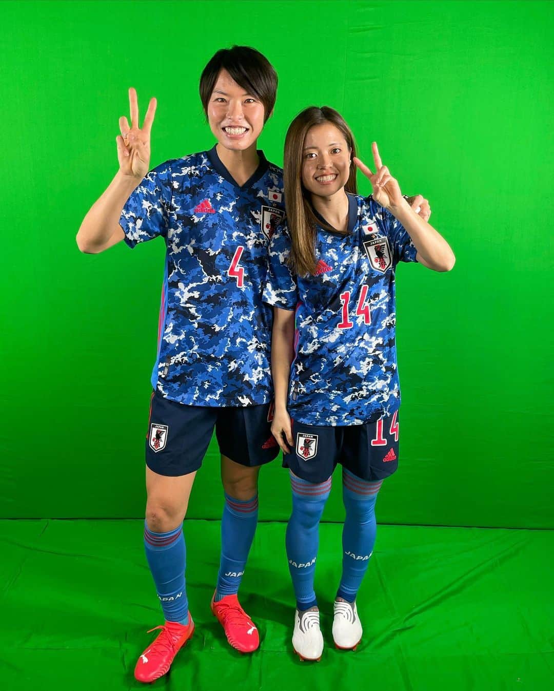 長谷川唯のインスタグラム：「🇮🇳 今日からAFC女子アジアカップが始まりました！ 日本の初戦は 明日13:30キックオフです⚽️(日本時間17:00) 応援よろしくお願いします📣  ©︎JFA/PR  ※撮影時のみ、マスク外してます📸  #なでしこジャパン」