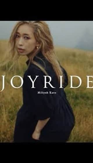 西村哲也のインスタグラム：「Styled by me @miliyahtokyo “JOYRIDE”  music video」