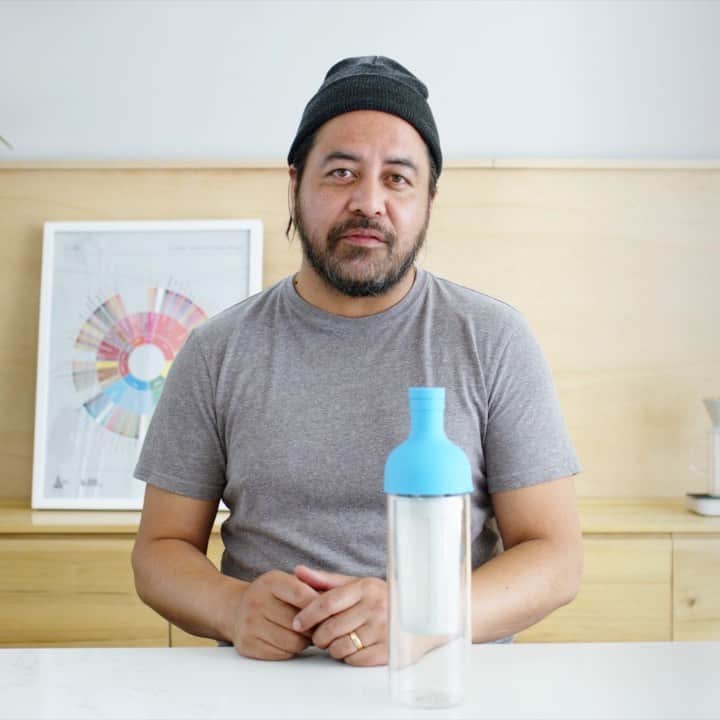 Blue Bottle Coffeeのインスタグラム：「Pele, from our Learning and Development team, gives us his thoughts on the bestselling Hario Cold Brew Bottle. He lays it all out on the table—the good, the bad, the delicious. If you’re a cold brew fanatic like us, and nothing sounds better than a crisp cold brew even on the chilliest of winter days, dive into the nitty gritty of one of our favorite cold brew methods.」