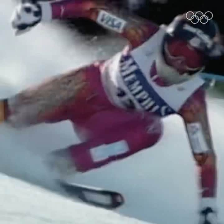 リンゼイ・ボンのインスタグラム：「Excited and honored to have directed and produced my first documentary on my childhood idol Picabo Street with the incredible Frank Marshall. There is so much to her story that people don’t know that is not just inspiring but also courageous. Tune in tomorrow on @peacocktv   Thanks to @picabostreet @ledoctor @olympics @mandalaysportsmedia @skibrown @apresproductions 🙏🏻❤️」
