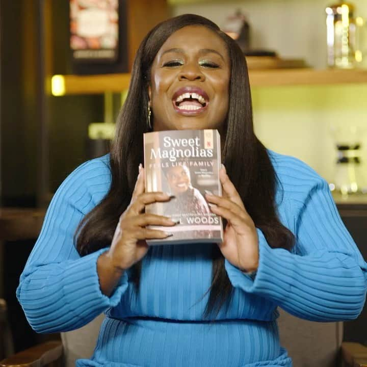 ジョアンナ・ガルシアのインスタグラム：「As we get closer and closer, I wanted to share a sneak peek of the time we spent with the delightful and incomparable @uzoaduba, who instantly became our honorary fourth Magnolia! Tune in to #NetflixBookClub on @netflix and stay tuned tomorrow for more exciting reveals. #SweetMagnolias @whattowatchonnetflix」