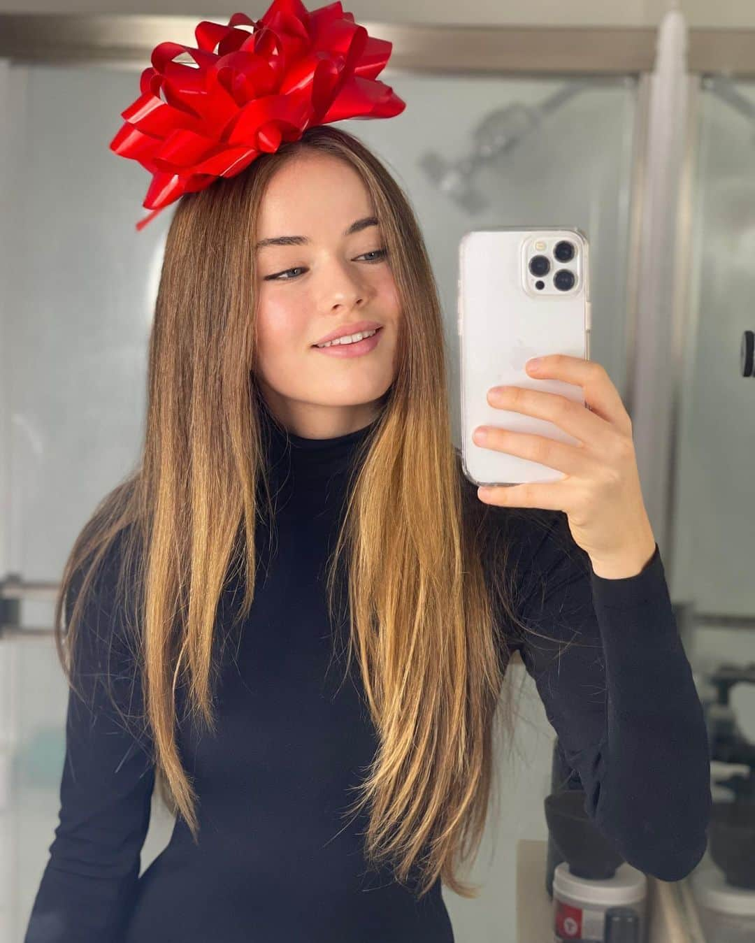 クリスティーナ・ピメノヴァさんのインスタグラム写真 - (クリスティーナ・ピメノヴァInstagram)「16 🙈🥳🎉🎊🎉 Thanks for all the birthday wishes! 🥰♥️」12月28日 6時13分 - kristinapimenova