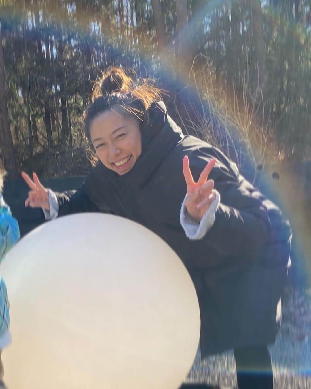 里田まいさんのインスタグラム写真 - (里田まいInstagram)「おはようございます❄️ 寒いね〜！ 2021年も残り僅かですね！ 年末はあっという間でやること盛りだくさんだけど、、、 とりあえず今は、さっさと布団から出て朝ごはん子供たちに出すことから頑張りまーす😂🥱」12月28日 7時28分 - maisatoda_official