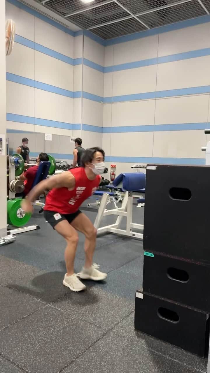 荒井陸のインスタグラム：「High jump✈️💨」