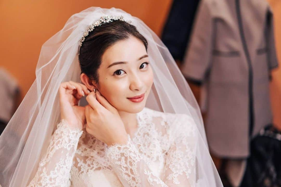 足立梨花さんのインスタグラム写真 - (足立梨花Instagram)「年内の #わた婚 は第5話でおわり😌💜  新年一発目は 1月7日からです！  第6話！1時間スペシャルです！ もう片方の夫婦との対面です😂  今のうちに第5話をご覧いただけると嬉しいです。  @akikun.rika_watakon   #私たち結婚しました #ウギョル #우리결혼했어요」12月28日 13時02分 - adacchee