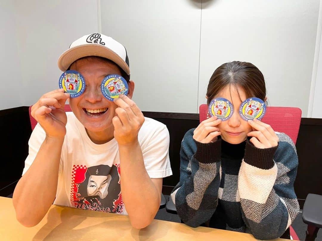 中根夕希のインスタグラム：「👀👀👀 横山大先輩が作って下さったなかねステッカー😂🤖✨  明日が2021年ラストの放送！ 感謝の想いを込めまして… 全力で頑張ります✨ 明日も一緒に笑って過ごしましょうね♡ 今年も一年ありがとうございました😊  #2021 #ありがとうございました #喋り納め　#ごぜん様さま #良いお年を」