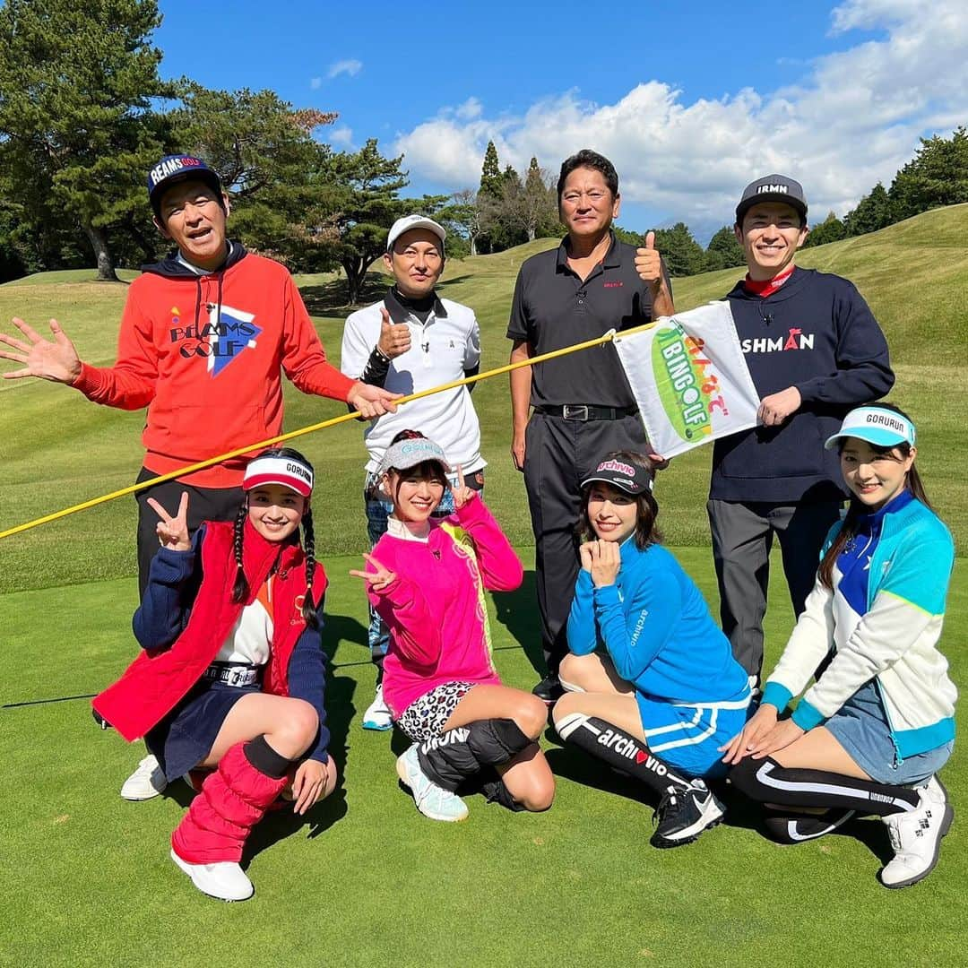 山内鈴蘭さんのインスタグラム写真 - (山内鈴蘭Instagram)「テレビ東京【みんなでBINGOLF】が年末スペシャルとして帰ってきます😆🌸 ． 2021.12.29 am9:00〜10:30 に放送ですっ！！！ ． 豪華ゲストの皆様が😍 佐々木主浩さん ISSAさん 米澤有プロ 佐々木もよこさん ゲストチーム VS レギュラー陣🔥 ． かなり盛り上がっております🤣💗 岡田さんのバーディーは！？ 藤森さんの土下座は！？ 鈴蘭ちゃんがやはり強い！？(自分でいうな←) もーかマジックは！？ 盛りだくさんでございますー🥺💖 ． ． 年末、私たちと一緒に ゴルフで楽しみましょうー😆 ． ． #みんなでBINGOLF  よろしくお願いします🌸 ． ． #ゴルフ #ゴルフ番組 #テレビ東京 #golf  #年末特番 #年末 #ゴルフ女子 #ゴルフ対決 #ゴルフウェア #gorurun #ゴルフコーデ」12月28日 17時50分 - xxsuzuranxx