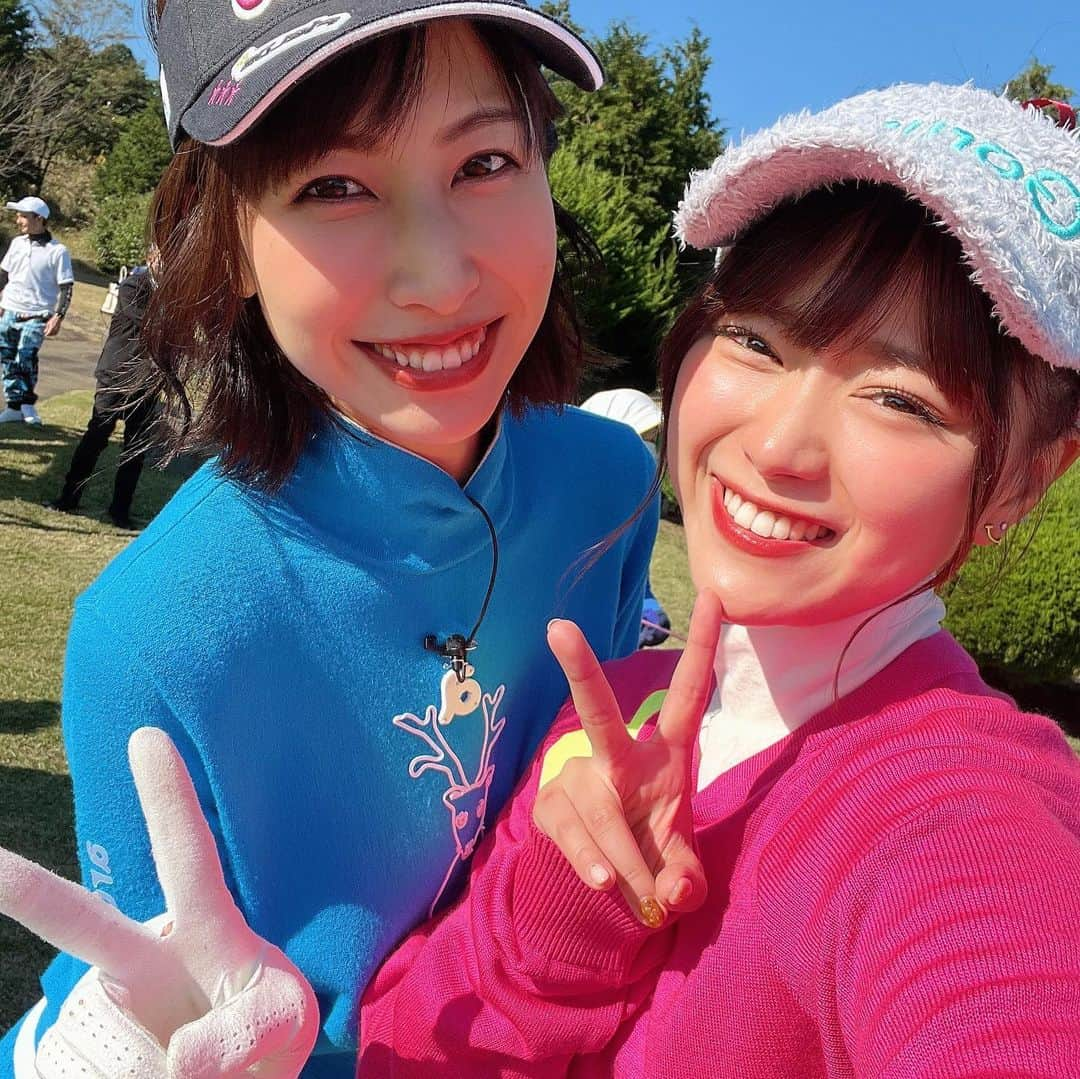 山内鈴蘭さんのインスタグラム写真 - (山内鈴蘭Instagram)「テレビ東京【みんなでBINGOLF】が年末スペシャルとして帰ってきます😆🌸 ． 2021.12.29 am9:00〜10:30 に放送ですっ！！！ ． 豪華ゲストの皆様が😍 佐々木主浩さん ISSAさん 米澤有プロ 佐々木もよこさん ゲストチーム VS レギュラー陣🔥 ． かなり盛り上がっております🤣💗 岡田さんのバーディーは！？ 藤森さんの土下座は！？ 鈴蘭ちゃんがやはり強い！？(自分でいうな←) もーかマジックは！？ 盛りだくさんでございますー🥺💖 ． ． 年末、私たちと一緒に ゴルフで楽しみましょうー😆 ． ． #みんなでBINGOLF  よろしくお願いします🌸 ． ． #ゴルフ #ゴルフ番組 #テレビ東京 #golf  #年末特番 #年末 #ゴルフ女子 #ゴルフ対決 #ゴルフウェア #gorurun #ゴルフコーデ」12月28日 17時50分 - xxsuzuranxx