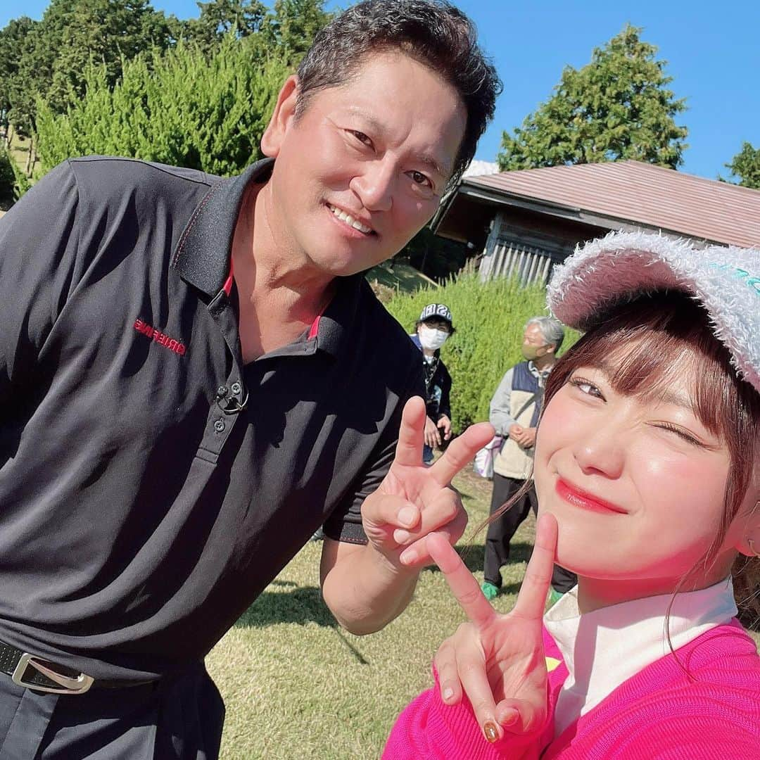 山内鈴蘭さんのインスタグラム写真 - (山内鈴蘭Instagram)「テレビ東京【みんなでBINGOLF】が年末スペシャルとして帰ってきます😆🌸 ． 2021.12.29 am9:00〜10:30 に放送ですっ！！！ ． 豪華ゲストの皆様が😍 佐々木主浩さん ISSAさん 米澤有プロ 佐々木もよこさん ゲストチーム VS レギュラー陣🔥 ． かなり盛り上がっております🤣💗 岡田さんのバーディーは！？ 藤森さんの土下座は！？ 鈴蘭ちゃんがやはり強い！？(自分でいうな←) もーかマジックは！？ 盛りだくさんでございますー🥺💖 ． ． 年末、私たちと一緒に ゴルフで楽しみましょうー😆 ． ． #みんなでBINGOLF  よろしくお願いします🌸 ． ． #ゴルフ #ゴルフ番組 #テレビ東京 #golf  #年末特番 #年末 #ゴルフ女子 #ゴルフ対決 #ゴルフウェア #gorurun #ゴルフコーデ」12月28日 17時50分 - xxsuzuranxx