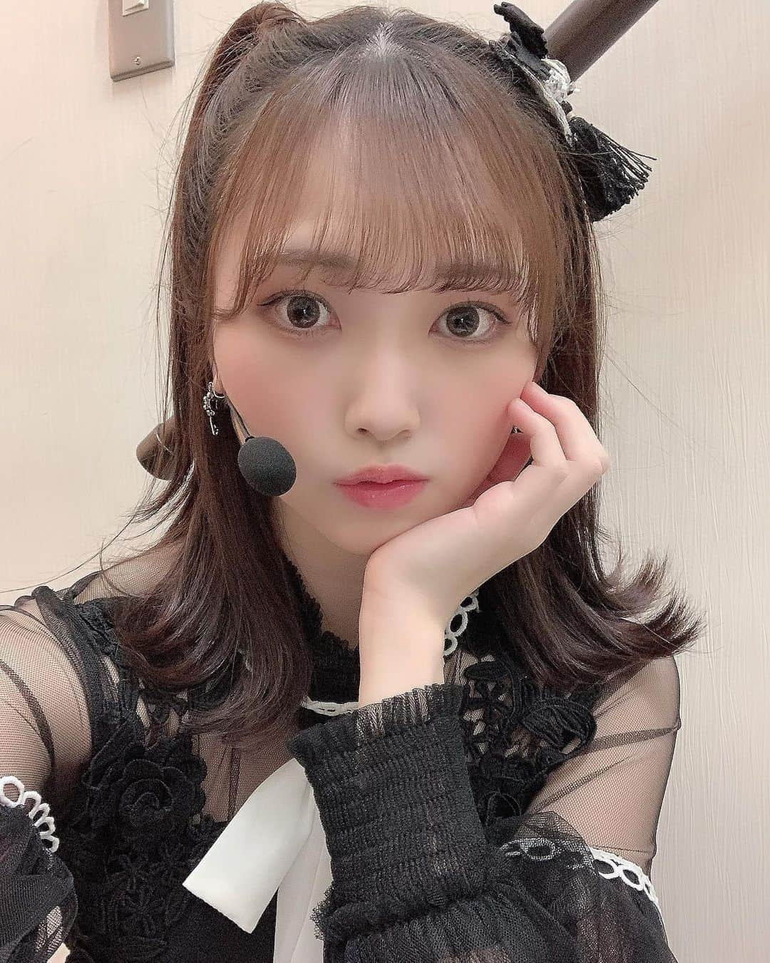 山内祐奈さんのインスタグラム写真 - (山内祐奈Instagram)「😶😶😮 #🐱 #🎤 #🪄♡  #ゆなすたぐらむ❤︎」12月28日 19時56分 - yuna_hkt48